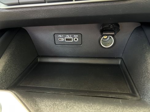 Used 2025 Nissan Altima 2.5 SV FWD image 31