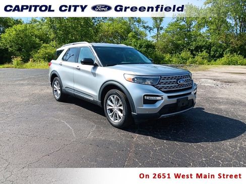 Used 2023 Ford Explorer Limited AWD/4WD image 1