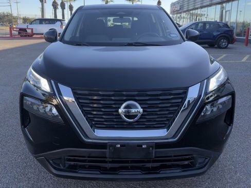 Certified 2021 Nissan Rogue S image 2