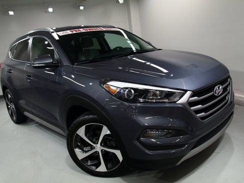 Used 2018 Hyundai Tucson Sport image 8