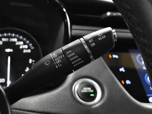 Used 2021 Cadillac XT5 Premium Luxury image 13