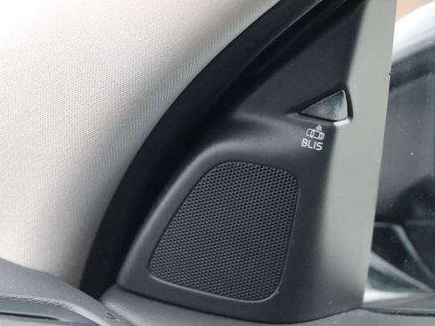 Used 2016 Volvo S60 T5 Cross Country Platinum image 25