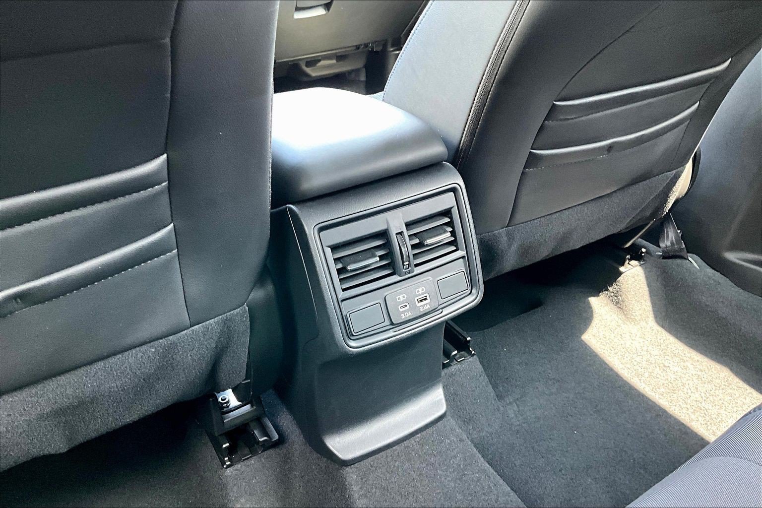 Used 2025 Subaru Forester Premium AWD/4WD image 10