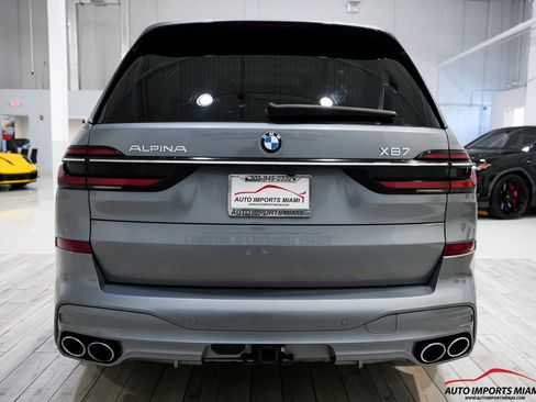 Used 2024 BMW ALPINA XB7 image 19
