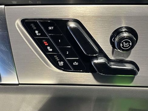 Used 2026 Cadillac Vistiq Sport image 16