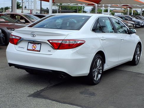 Used 2016 Toyota Camry SE FWD image 6