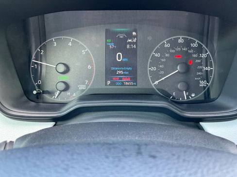 Used 2025 Toyota Corolla SE FWD image 17