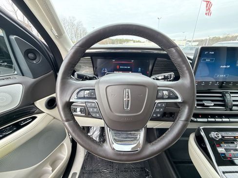 Used 2022 Lincoln Navigator Black Label image 11