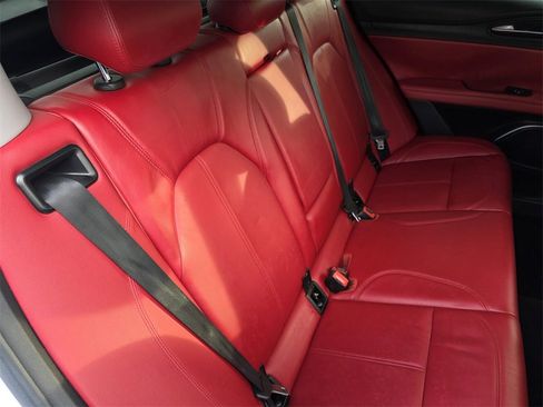 Used 2019 Alfa Romeo Stelvio w/ Nero Edizione image 31