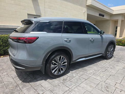 Certified 2026 INFINITI QX60 Luxe w/ Cargo Package FWD image 3