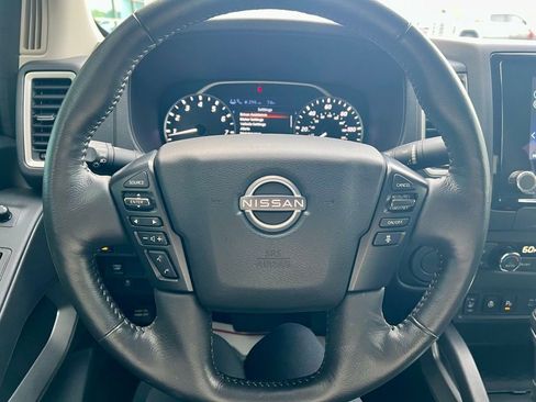 Used 2024 Nissan Frontier SL w/ Technology Package image 14