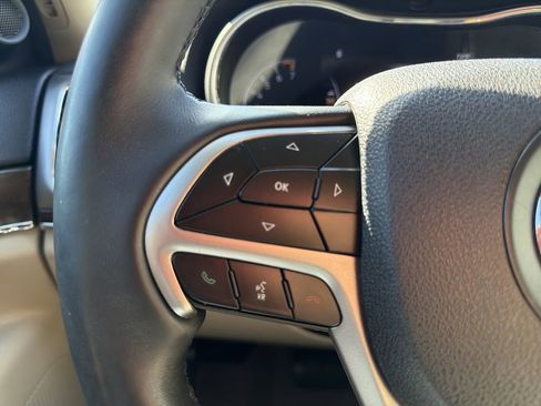 Used 2018 Jeep Grand Cherokee Limited image 27
