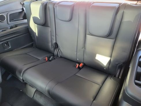 New 2026 Subaru Ascent Limited image 18