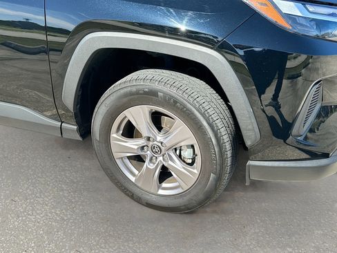 Used 2023 Toyota RAV4 XLE image 29