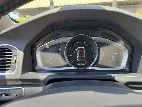 Used 2018 Volvo V60 T5 Dynamic w/ Vision Package FWD image 33