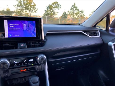 Used 2023 Toyota RAV4 LE image 34