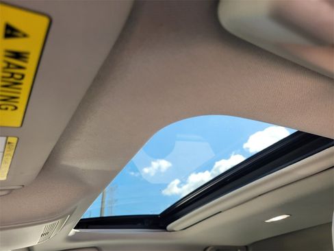 Certified 2025 MAZDA CX-30 AWD 2.5 S w/ Preferred Package image 4