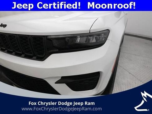 Certified 2023 Jeep Grand Cherokee Altitude image 22