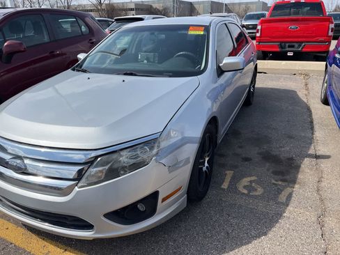Used 2010 Ford Fusion SE image 4