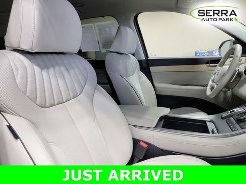 Used 2024 Hyundai Palisade Limited image 17