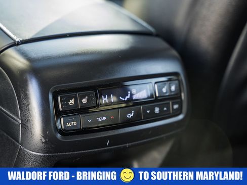 Used 2021 Hyundai Palisade Limited image 37