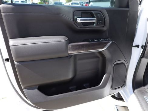 Used 2021 Chevrolet Silverado 1500 LTZ AWD/4WD image 10