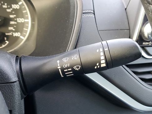 Certified 2019 Nissan Altima 2.5 SV image 15