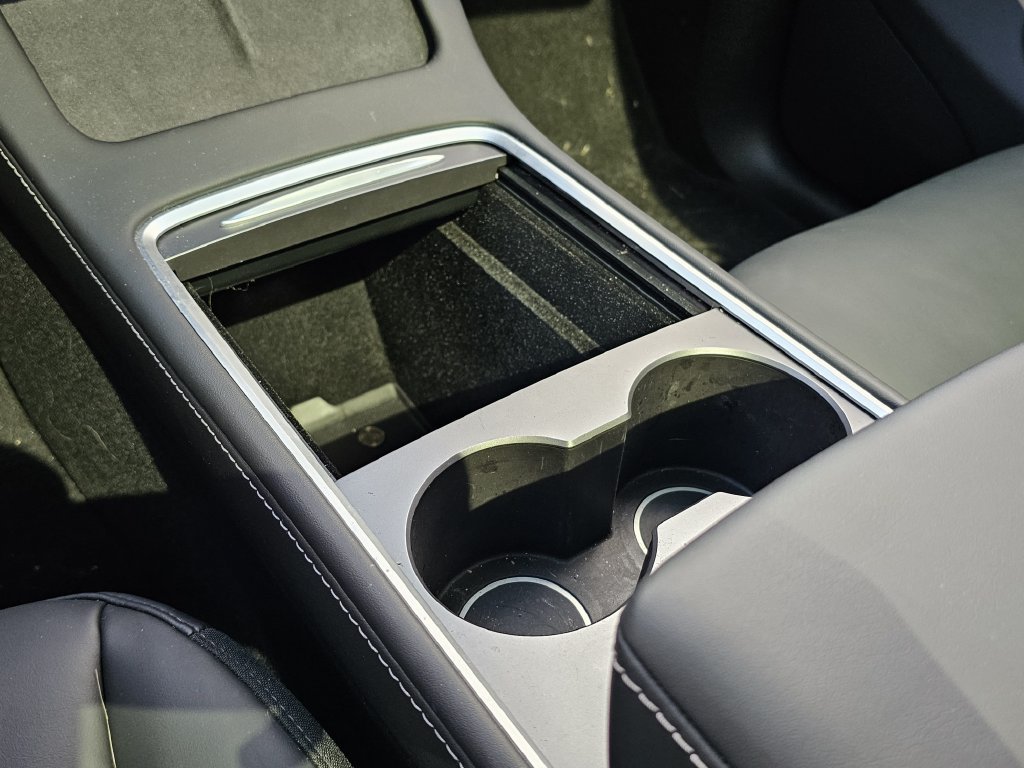 Used 2025 Tesla Model Y Long Range RWD image 21