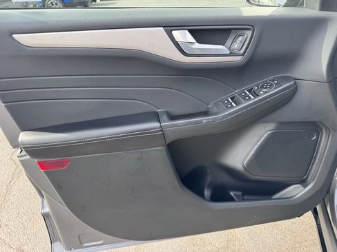 Used 2022 Ford Escape SEL image 21