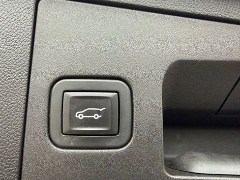 Used 2019 Cadillac XT4 Sport AWD/4WD image 8