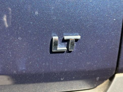 Used 2023 Chevrolet Traverse LT FWD image 30