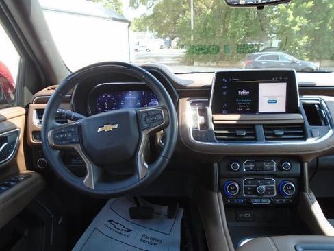 Certified 2024 Chevrolet Suburban High Country w/ Advanced Technology Package AWD/4WD image 21