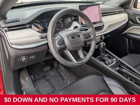 Used 2025 Jeep Compass Limited AWD/4WD image 14
