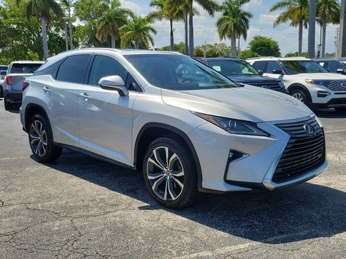 Used 2018 Lexus RX 350 FWD w/ Premium Package image 2