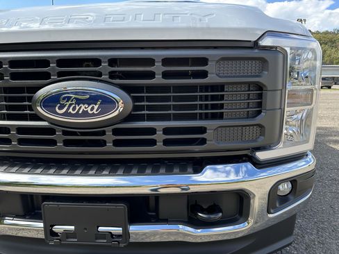 New 2026 Ford F350 XL w/ XL Chrome Package image 10