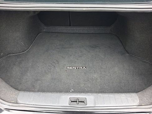 Used 2024 Nissan Sentra SV FWD image 28