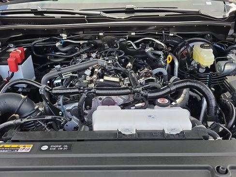 New 2026 Toyota 4Runner SR5 AWD/4WD image 30