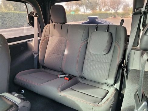 Used 2021 Jeep Wrangler Rubicon image 9