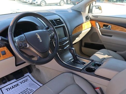 Used 2015 Lincoln MKX FWD w/ Equipment Group 102A image 25