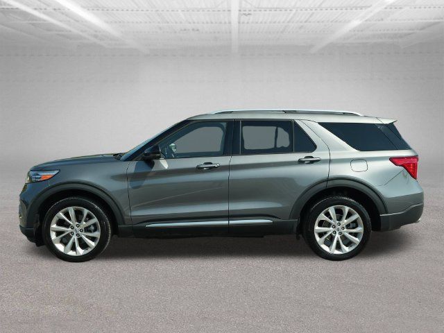 Used 2023 Ford Explorer Platinum w/ Technology Package AWD/4WD image 4