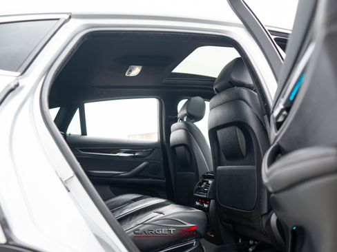 Used 2019 BMW X6 xDrive35i w/ Premium Package image 19