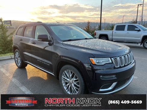 Used 2018 Jeep Grand Cherokee Summit w/ Platinum Series Group image 2