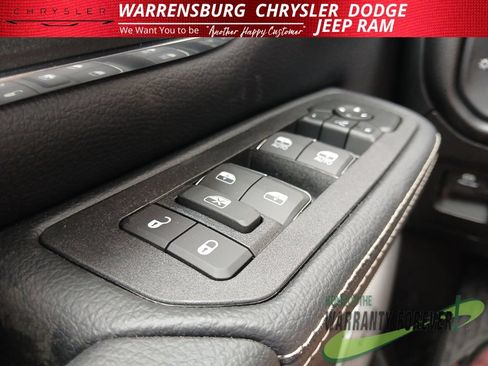 New 2026 RAM 1500 Laramie AWD/4WD image 33