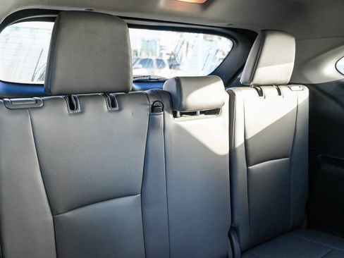 Used 2022 Toyota Highlander XLE image 21