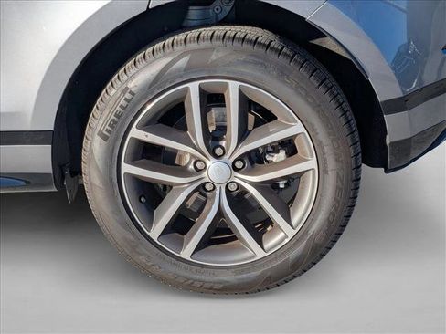 Used 2024 Land Rover Range Rover Evoque Dynamic SE image 19