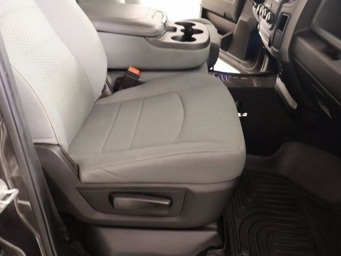 Used 2020 RAM 1500 Tradesman w/ Chrome Plus Package image 12