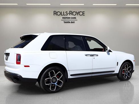 Used 2023 Rolls-Royce Cullinan Black Badge w/ Dark Exterior Package image 2
