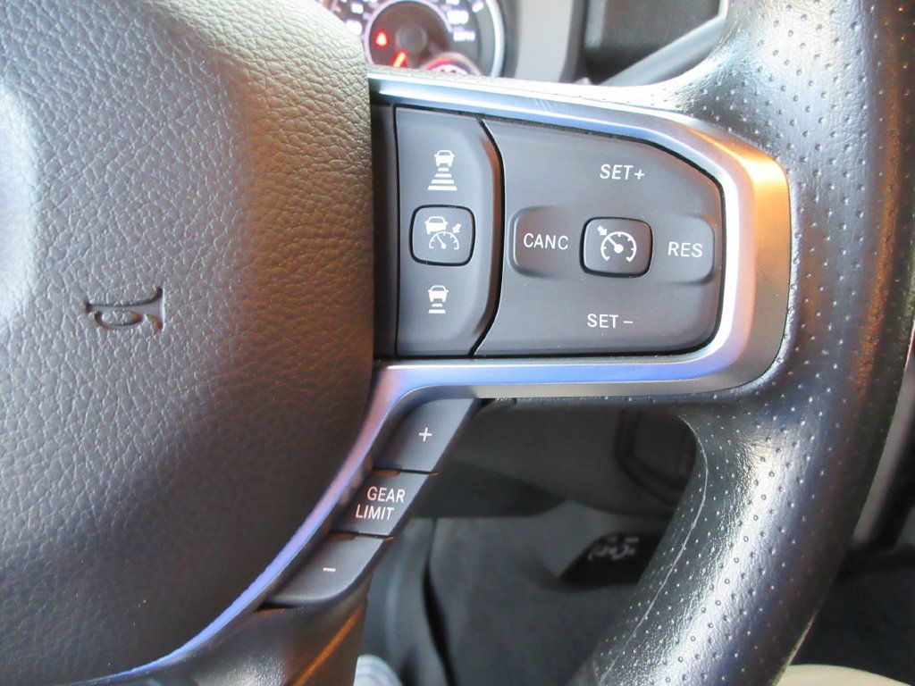 Used 2025 RAM 2500 Tradesman AWD/4WD image 31