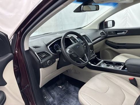 Used 2019 Ford Edge Titanium w/ Equipment Group 301A AWD/4WD image 14