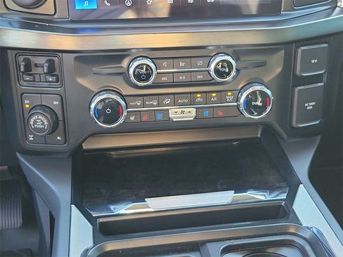 Used 2023 Ford F250 Lariat w/ Lariat Ultimate Package image 31